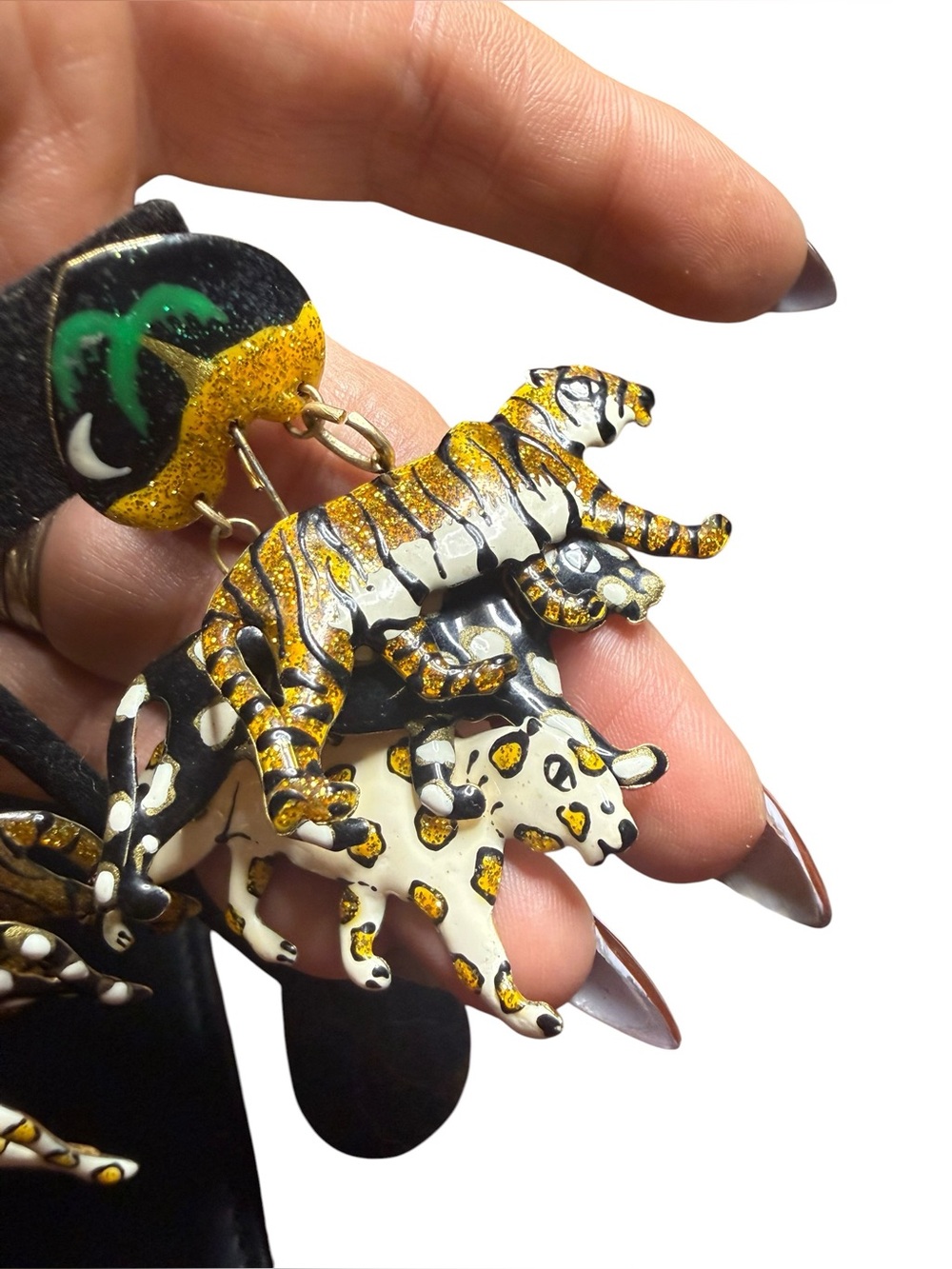 Rare Vintage Lunch at the Ritz Wild Cats “Cat Food” Safari Tiger Leopard Earring - Picture 3 of 9